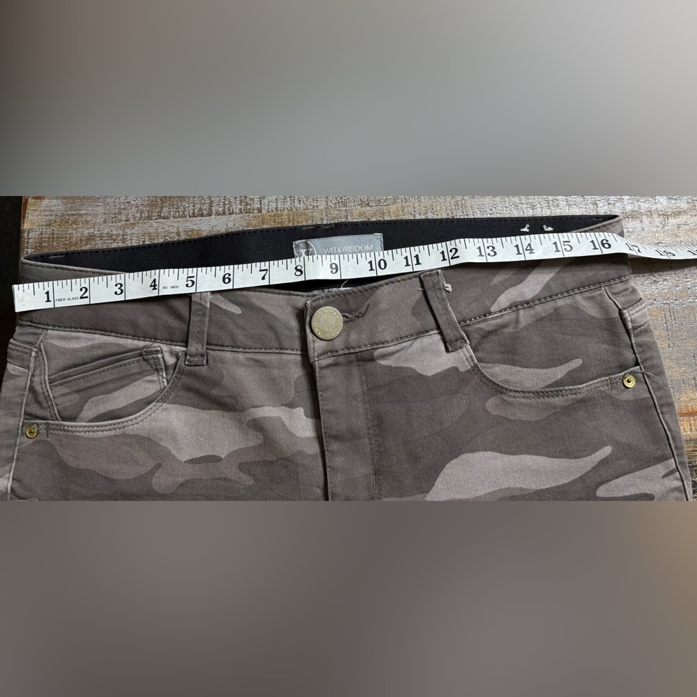Wit & Wisdom Camouflage Ankle Pants - Picture 3 of 8